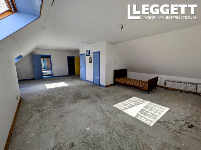 Image No.6-4 Bed House for sale