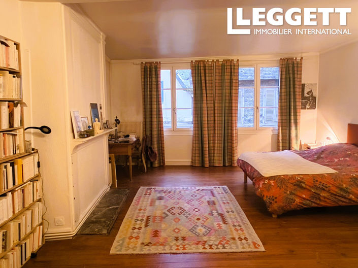 Image No.7-3 Bed House for sale