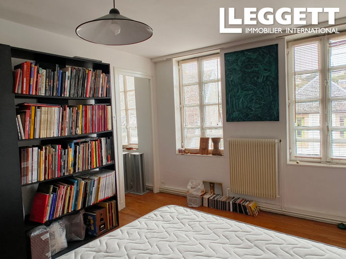 Image No.7-5 Bed House for sale