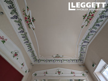 ahr0chm6ly9jzg4uagvzdglhlmltbw8vaw1hz2uvvevom