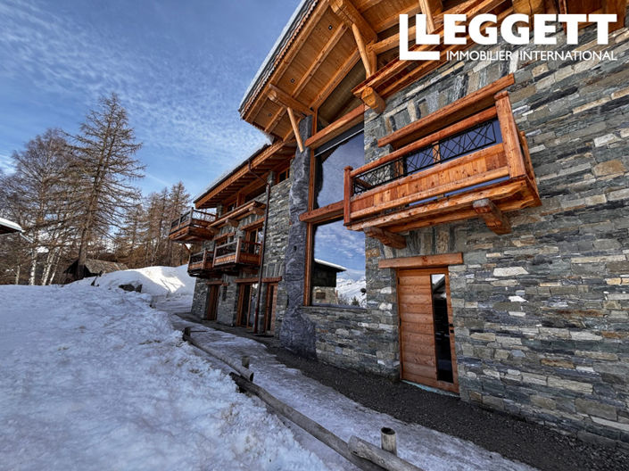 Image No.6-7 Bed House for sale