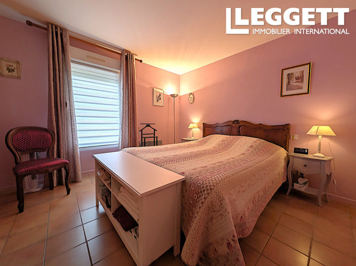 Image No.7-4 Bed House for sale