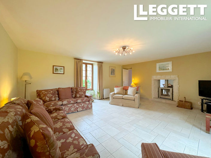 Image No.6-Maison de 4 chambres à vendre à Deux-Sevres