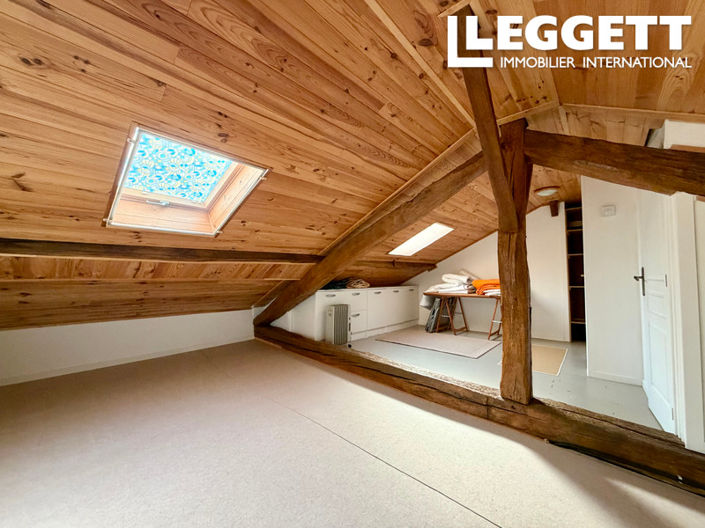 Image No.10-4 Bed House for sale