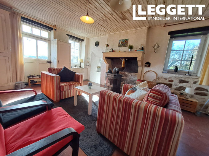 Image No.2-Maison de 2 chambres à vendre à Grury