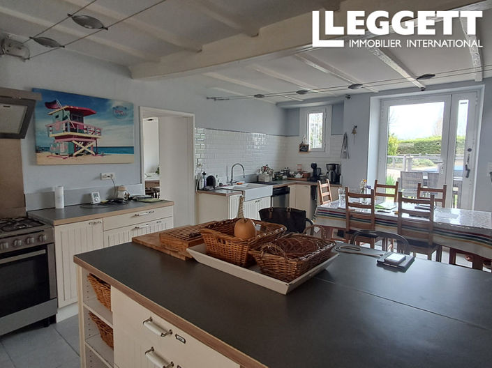 Image No.2-4 Bed House for sale