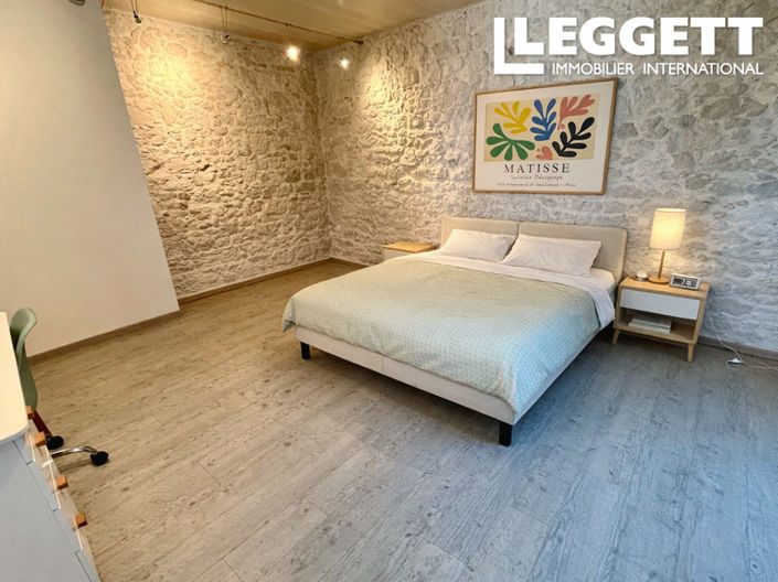 Image No.7-5 Bed House for sale