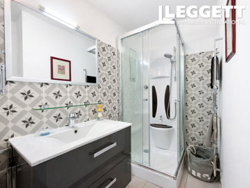 ahr0chm6ly9jzg4uagvzdglhlmltbw8vaw1hz2uvvevom