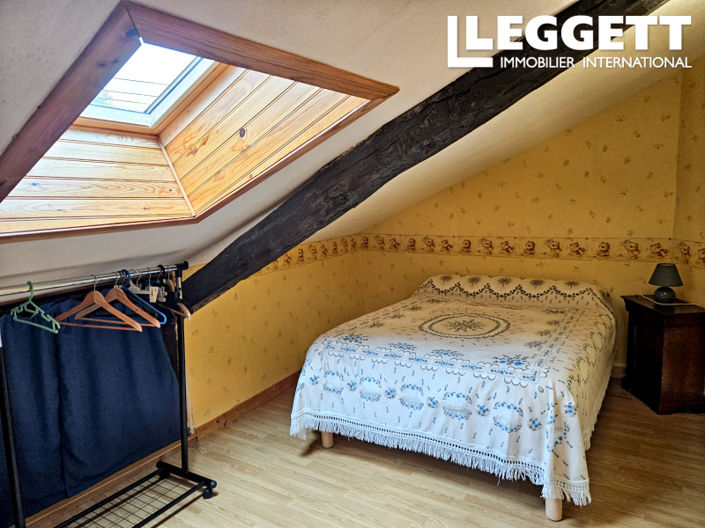 Image No.8-3 Bed House for sale