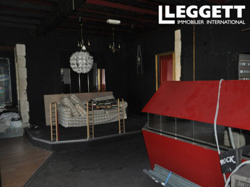 ahr0chm6ly9jzg4uagvzdglhlmltbw8vaw1hz2uvvevom