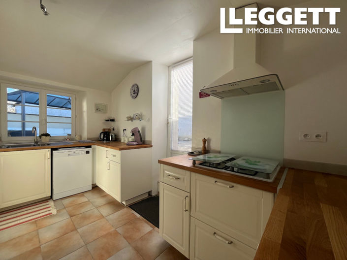 Image No.8-3 Bed House for sale