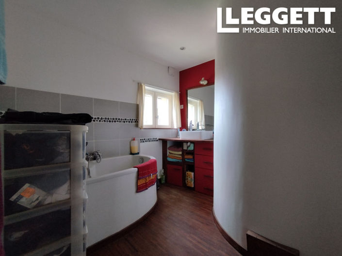 Image No.6-2 Bed House for sale