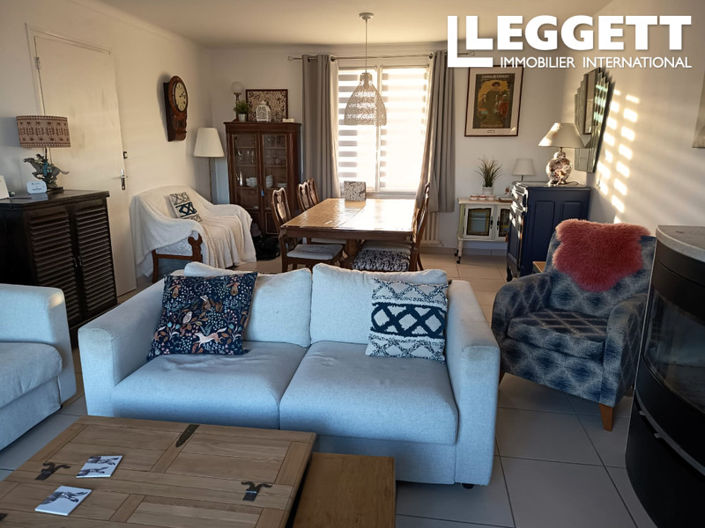 Image No.4-2 Bed House for sale