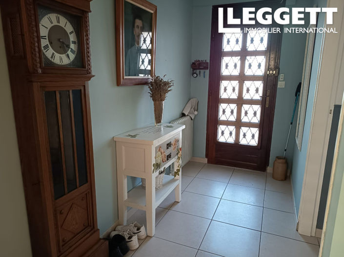 Image No.9-2 Bed House for sale