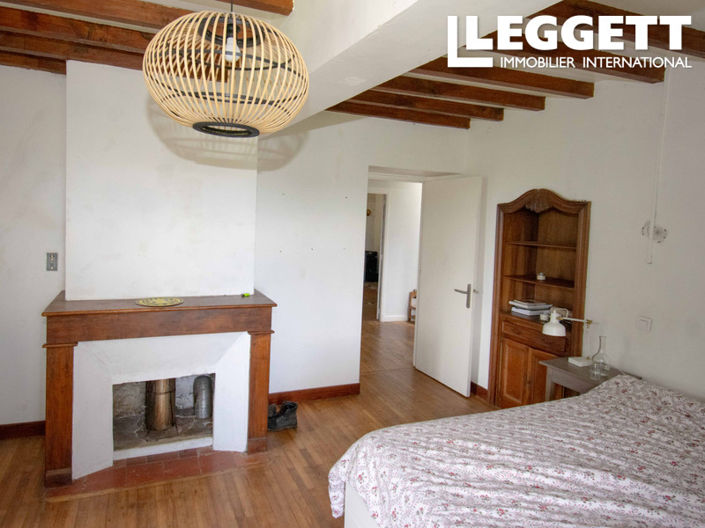 Image No.7-4 Bed House for sale