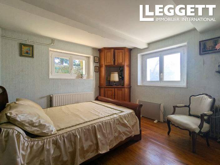 Image No.7-4 Bed House for sale