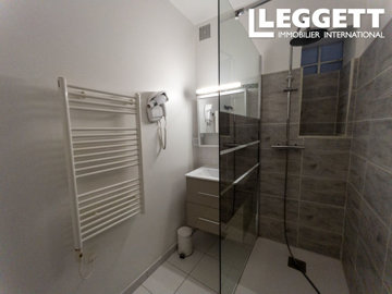 ahr0chm6ly9jzg4uagvzdglhlmltbw8vaw1hz2uvvevom