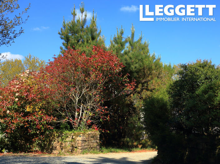 Image No.2-6 Bed House for sale