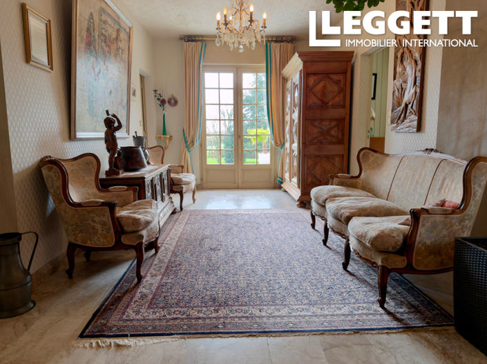 Image No.5-5 Bed House for sale