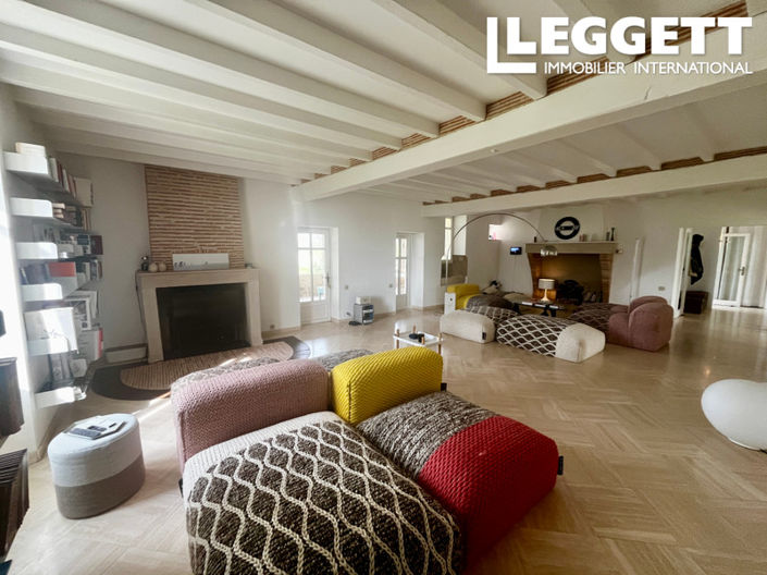 Image No.3-6 Bed House for sale