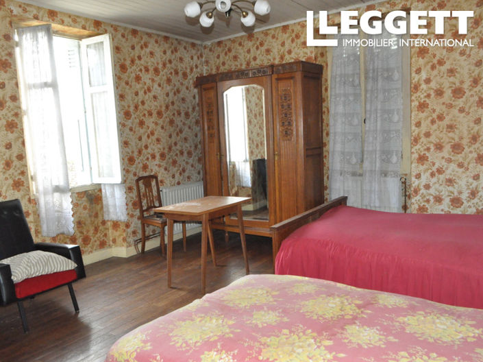 Image No.6-5 Bed Commercial for sale