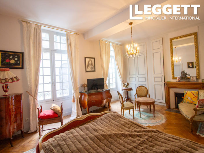 Image No.8-3 Bed House for sale