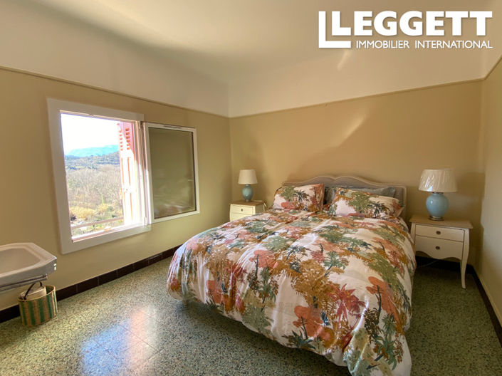 Image No.7-4 Bed House for sale