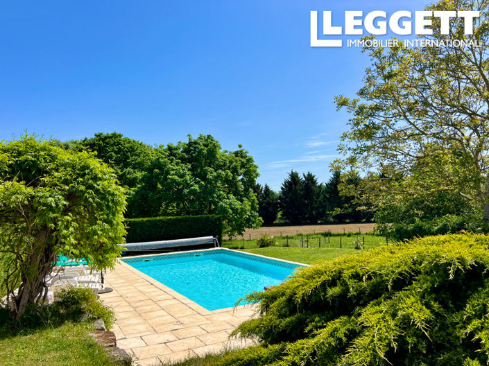 Image No.10-6 Bed House for sale