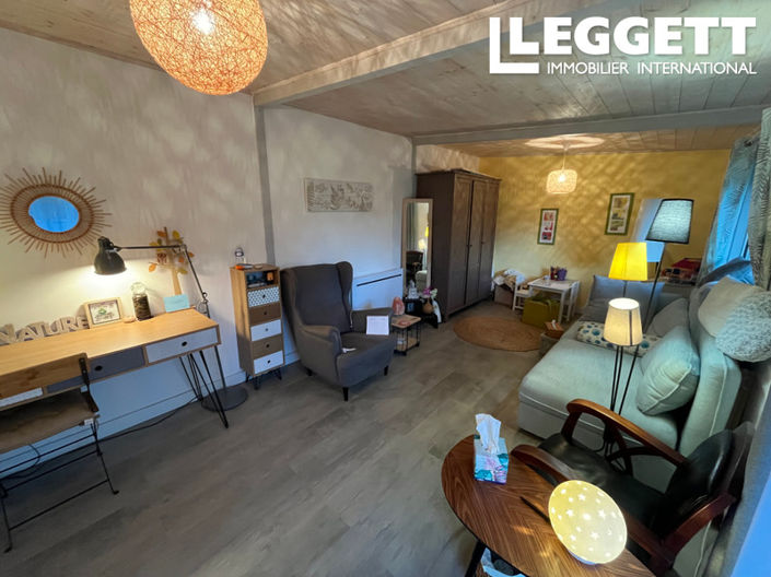 Image No.8-4 Bed House for sale