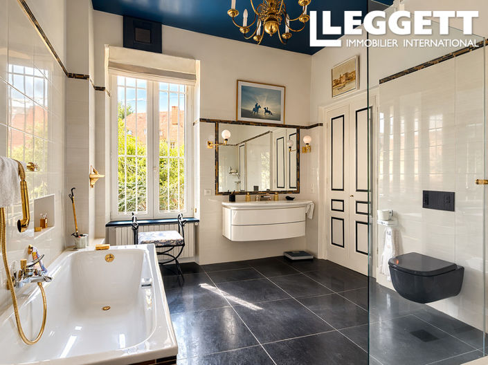 Image No.7-4 Bed House for sale