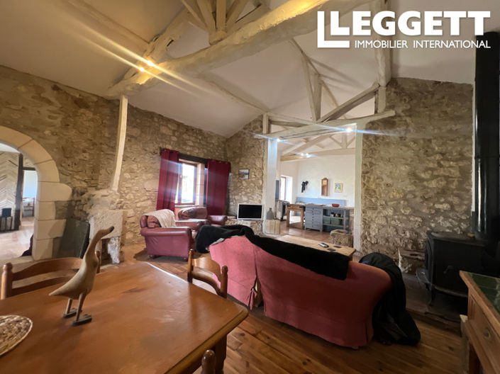 Image No.6-3 Bed House for sale