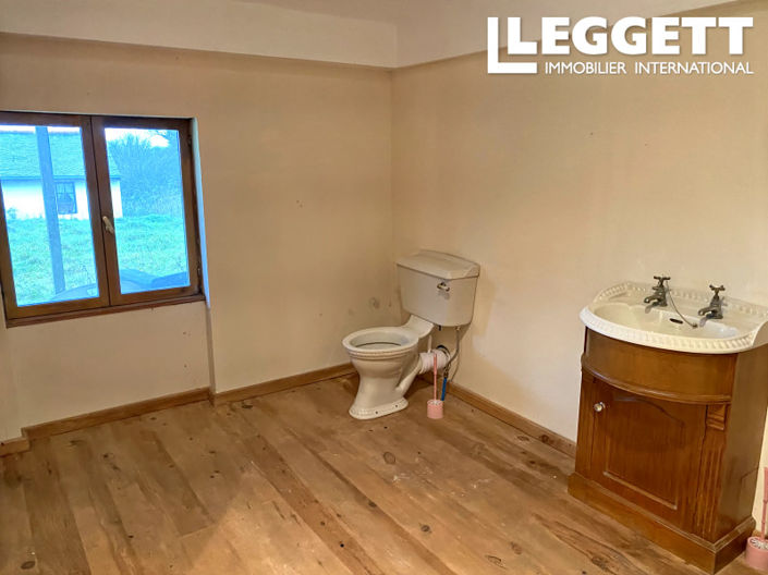 Image No.9-3 Bed House for sale