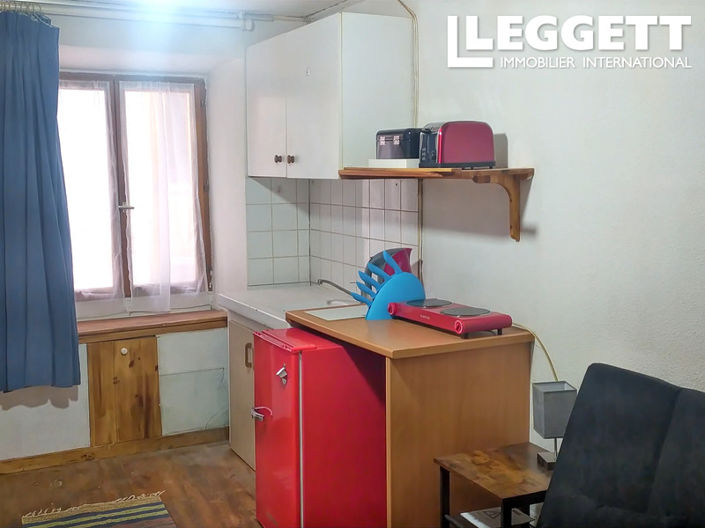 Image No.6-2 Bed House for sale