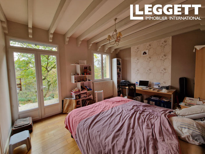 Image No.9-5 Bed House for sale