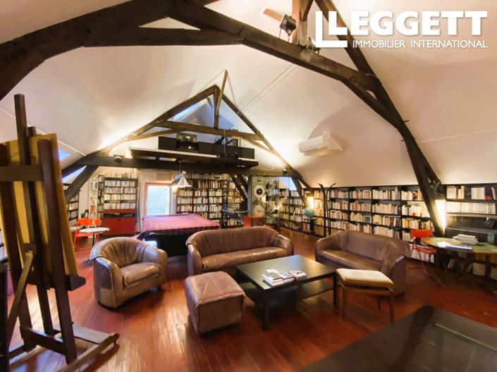 Image No.6-4 Bed House for sale