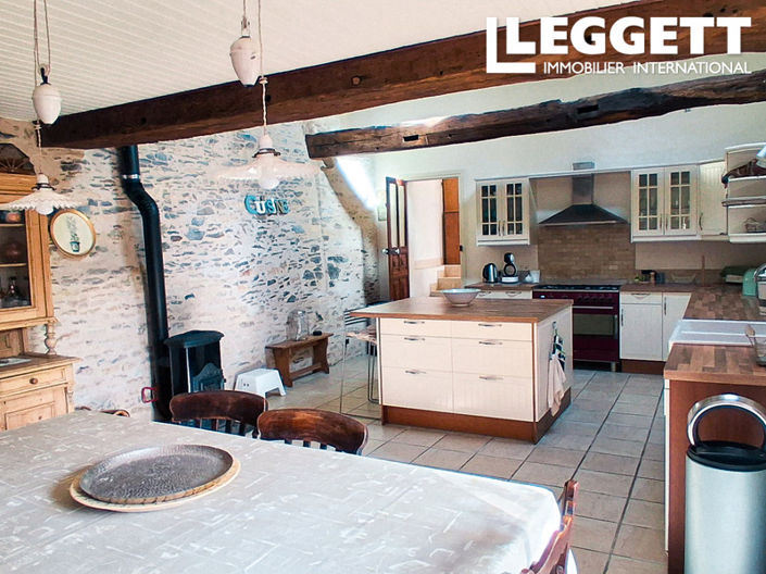 Image No.8-Maison de 5 chambres à vendre à Bazoges-en-Pareds