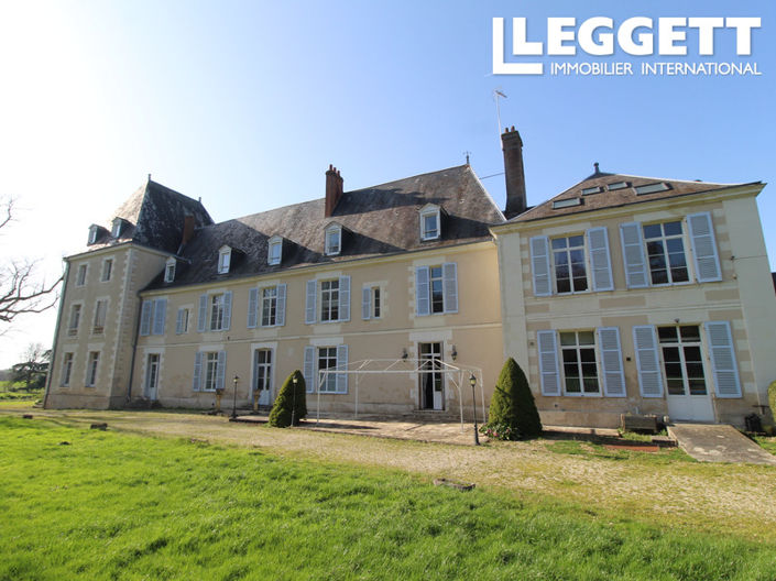 Image No.10-Châteaux de 24 chambres à vendre à Gehée