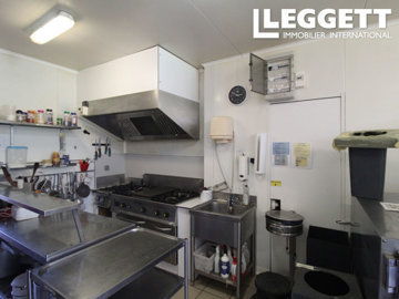 ahr0chm6ly9jzg4uagvzdglhlmltbw8vaw1hz2uvvevom