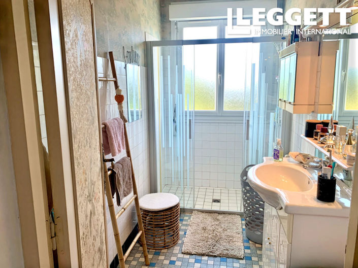 Image No.7-4 Bed House for sale