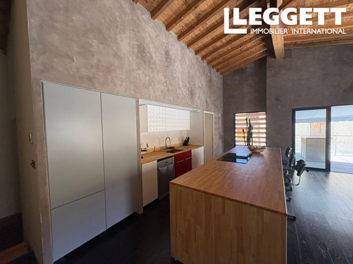 Image No.9-2 Bed House for sale