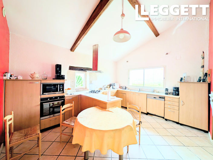 Image No.5-Maison de 6 chambres à vendre à Cours-les-Bains