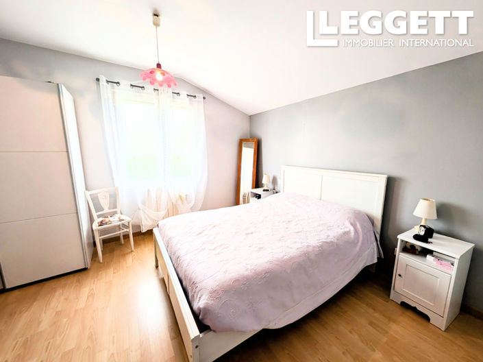 Image No.7-Maison de 6 chambres à vendre à Cours-les-Bains