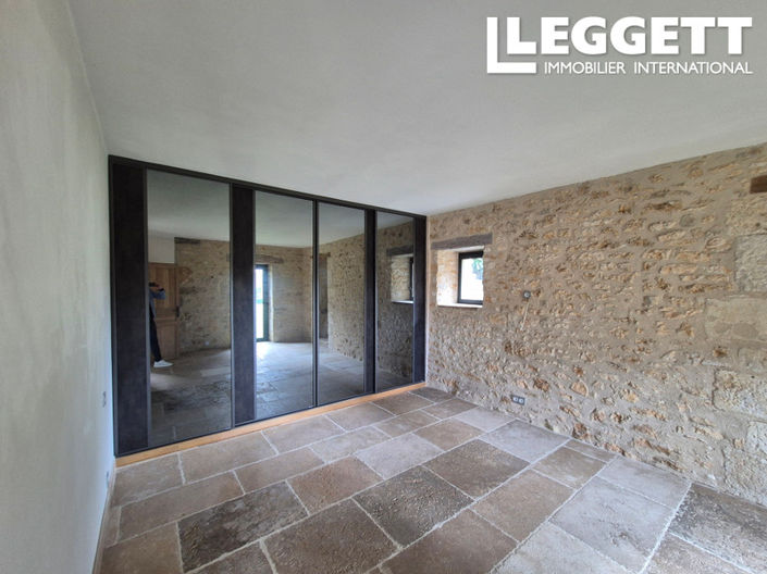 Image No.9-4 Bed House for sale