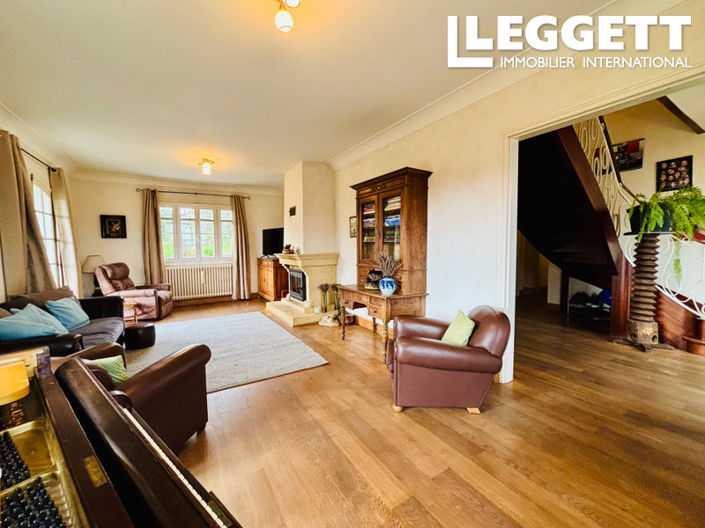 Image No.4-6 Bed House for sale