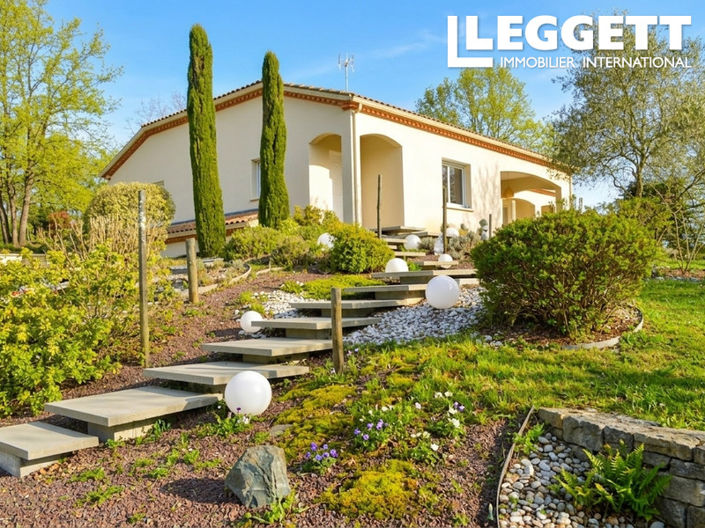 Image No.2-4 Bed House for sale