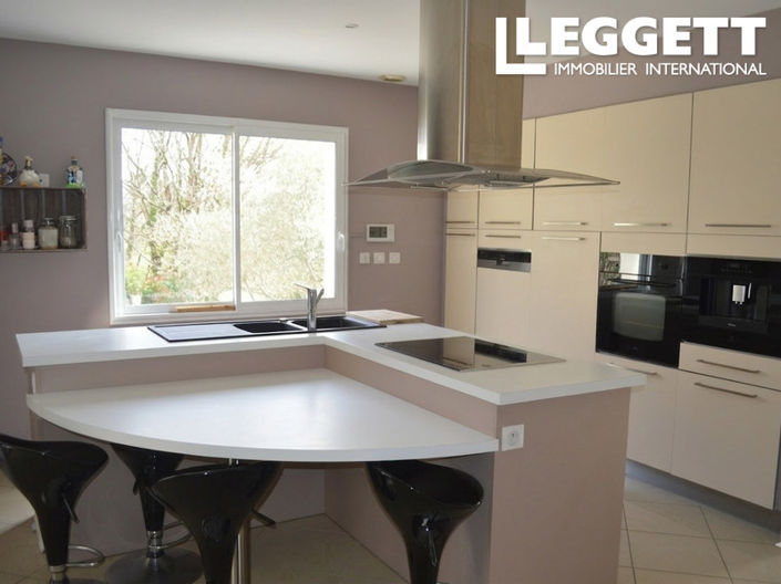 Image No.5-4 Bed House for sale