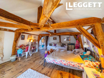 ahr0chm6ly9jzg4uagvzdglhlmltbw8vaw1hz2uvvevom