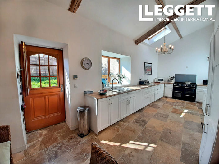 Image No.2-Maison de 4 chambres à vendre à Aubeterre-sur-Dronne