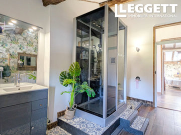 ahr0chm6ly9jzg4uagvzdglhlmltbw8vaw1hz2uvvevom