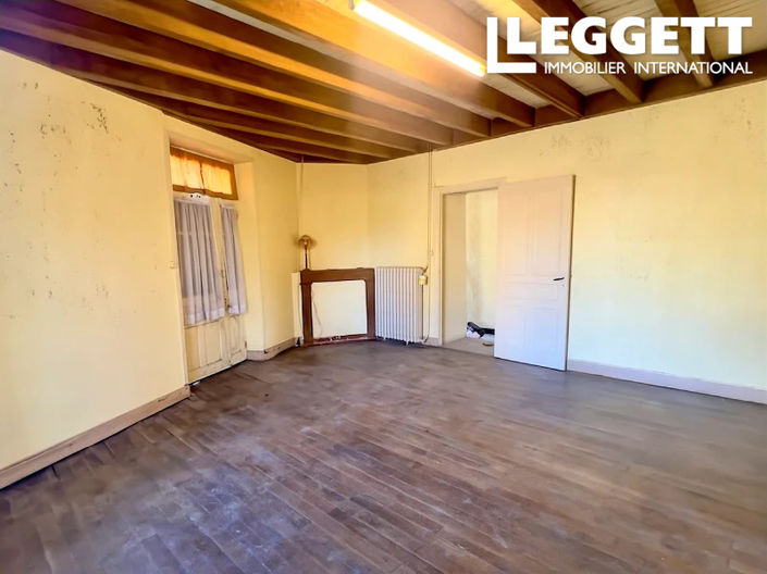 Image No.5-2 Bed House for sale